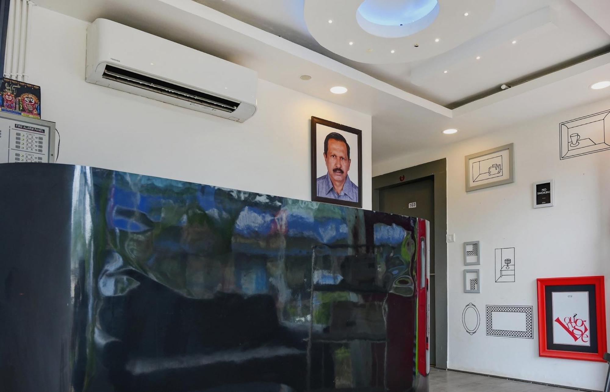 Super Town House Hi5 Aditya International Μπουμπάνεσβαρ Εξωτερικό φωτογραφία