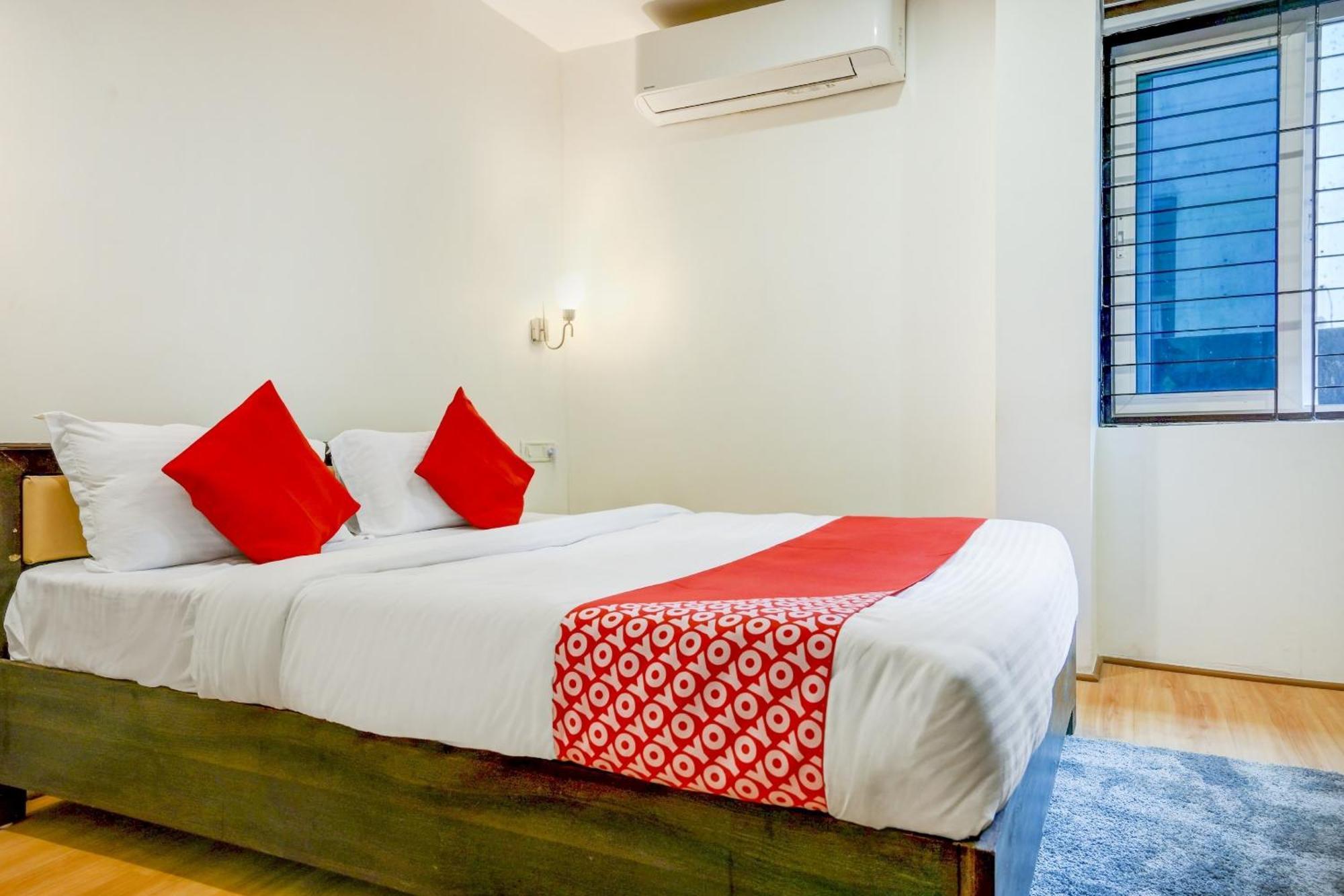 Super Town House Hi5 Aditya International Μπουμπάνεσβαρ Εξωτερικό φωτογραφία