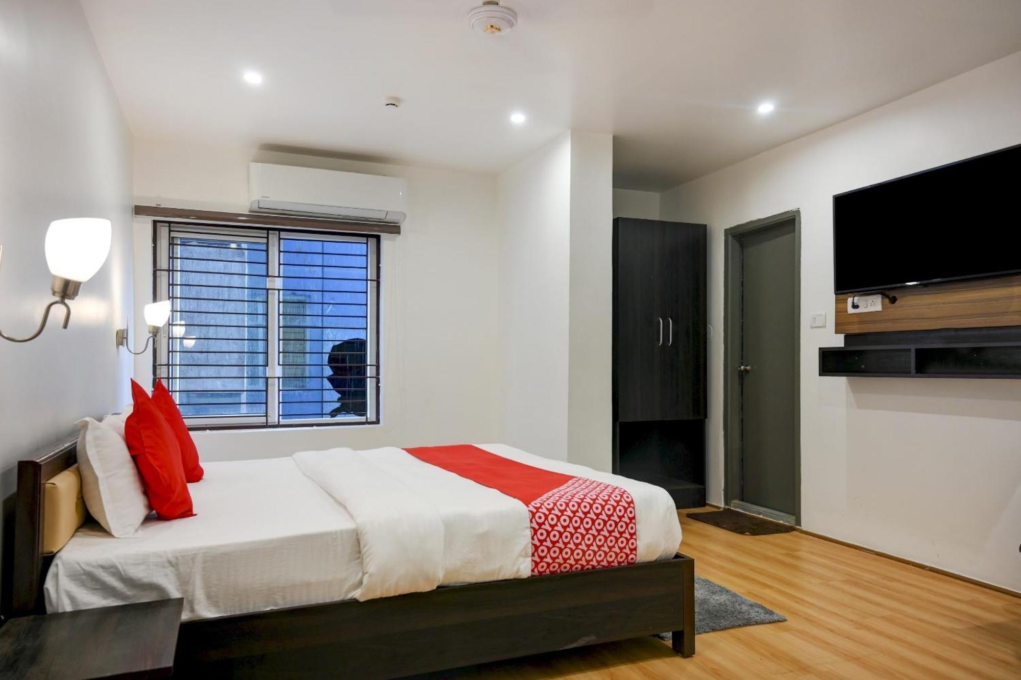 Super Town House Hi5 Aditya International Μπουμπάνεσβαρ Εξωτερικό φωτογραφία
